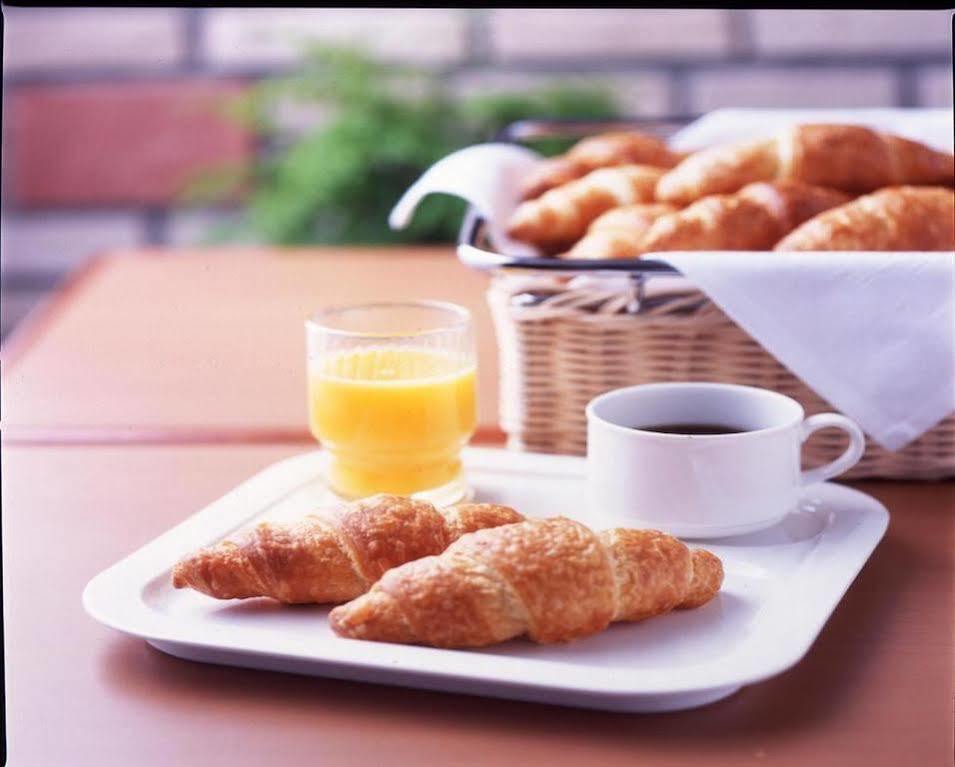 Washington R&B Hotel Umeda East Osaka Ngoại thất bức ảnh